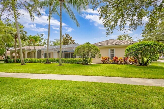 Building Photo - 121 Savona Dr