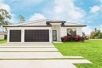 Building Photo - 1701 SW Cannon Ave