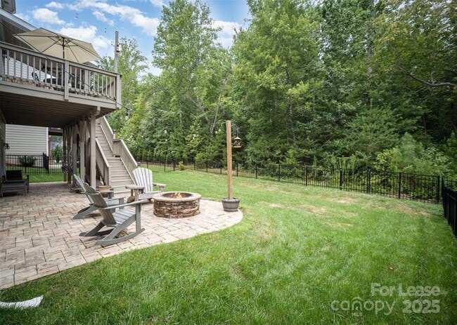 Building Photo - 118 Tomahawk Drive