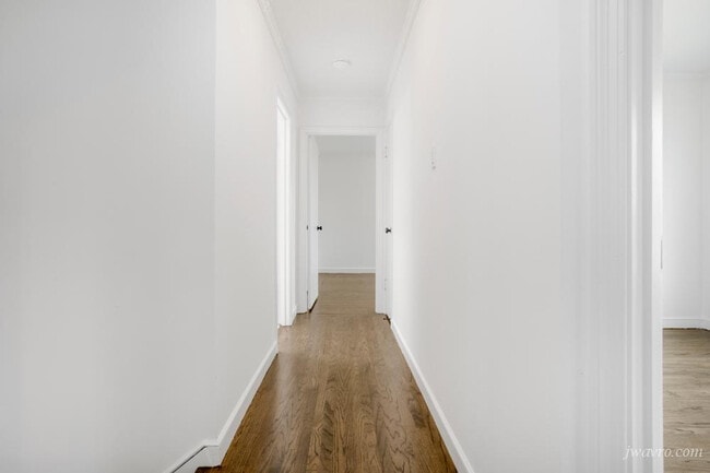 Building Photo - 2 Lapham Way