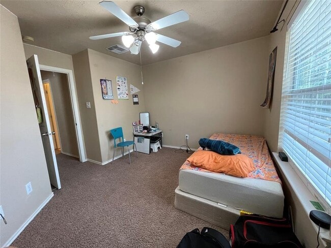 Building Photo - 5626 Claybeck Ln