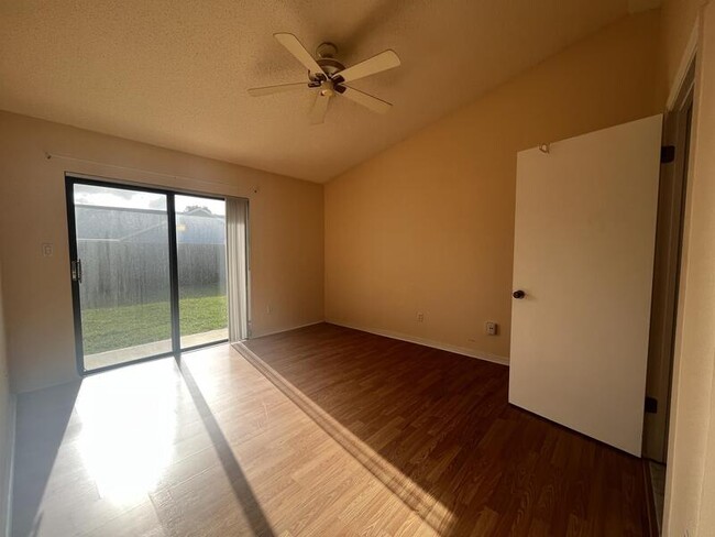 Building Photo - 10448 Water Hyacinth Dr