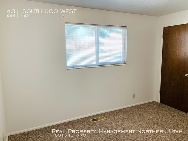 Building Photo - 2 Bedroom 1 Bath Brigham Duplex.