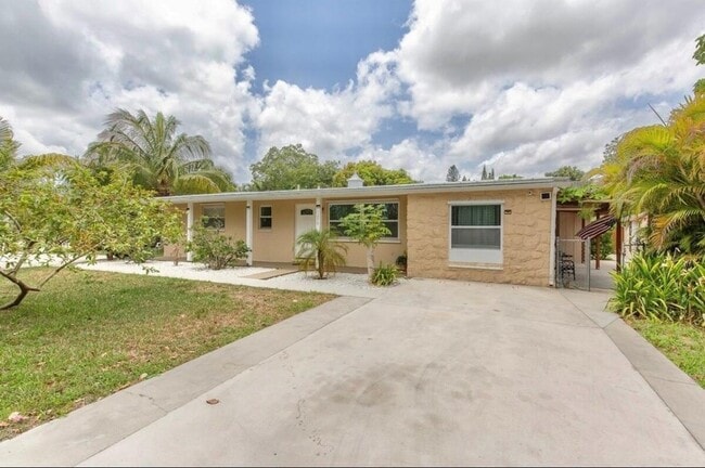 Building Photo - 279 Hach Ln