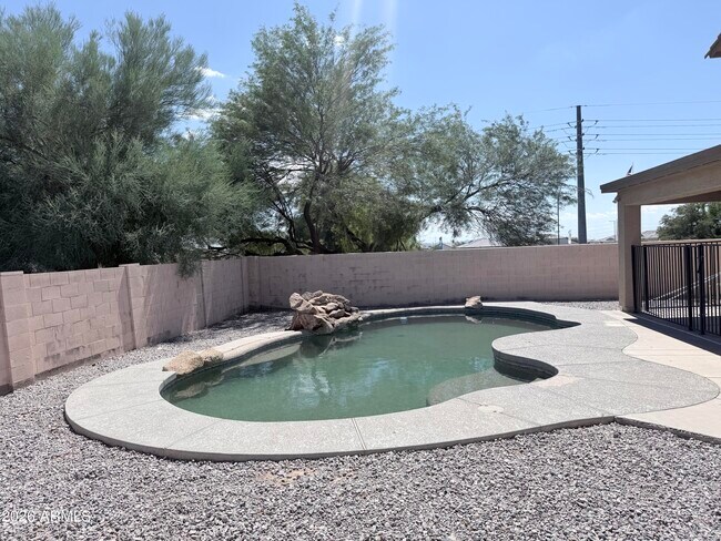 Building Photo - 1129 S 240th Dr
