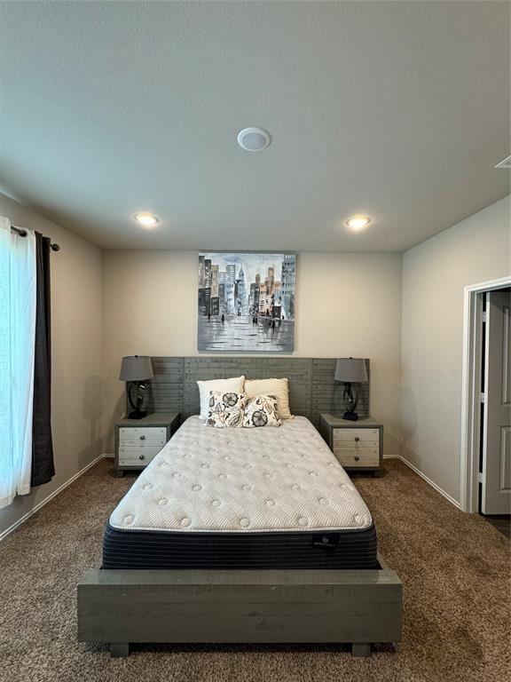 Building Photo - 710 Crystal River
