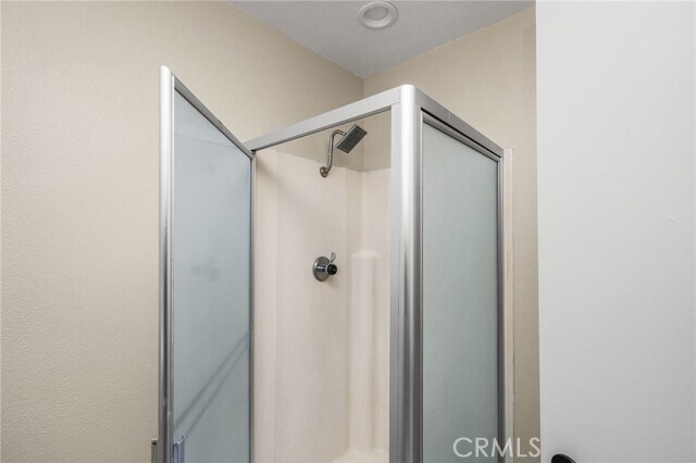Building Photo - 1129 Iris Cir