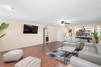 Building Photo - 15619 N 45th Pl