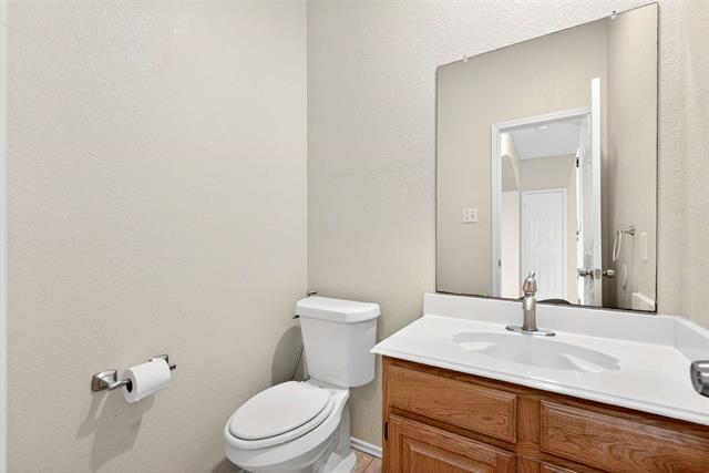 Building Photo - 2124 Newport Dr