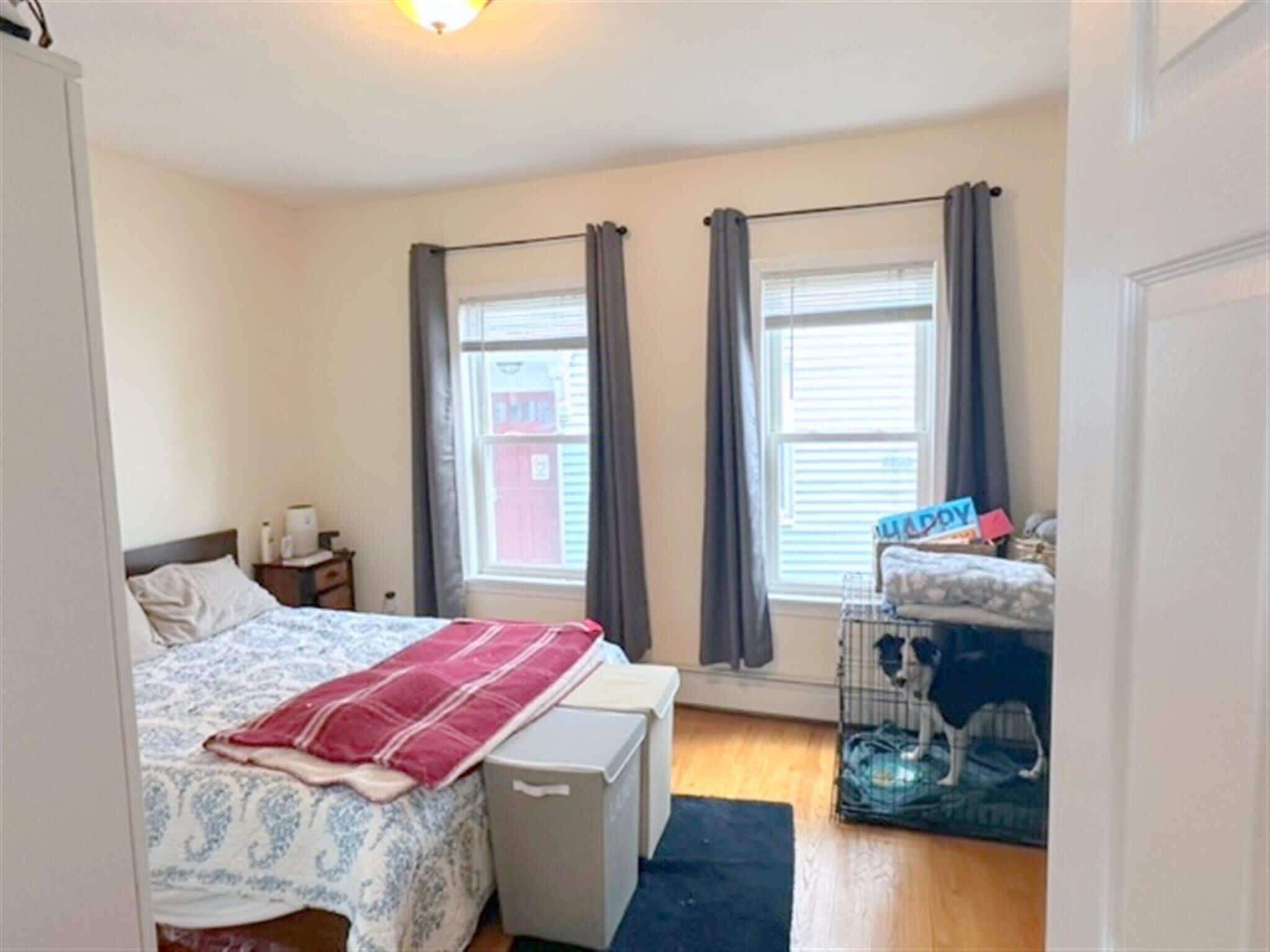 Building Photo - 385 Columbia St