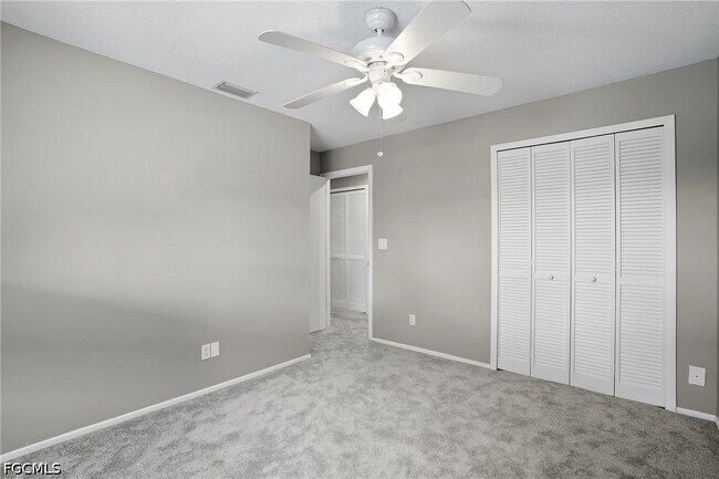 Building Photo - 1203 SW 48th Terrace