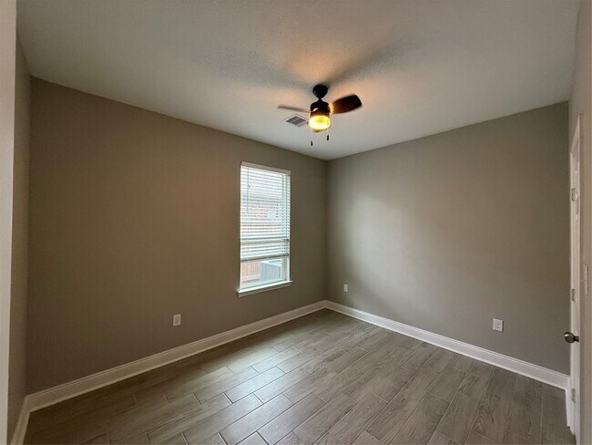 Building Photo - 4427 17th St