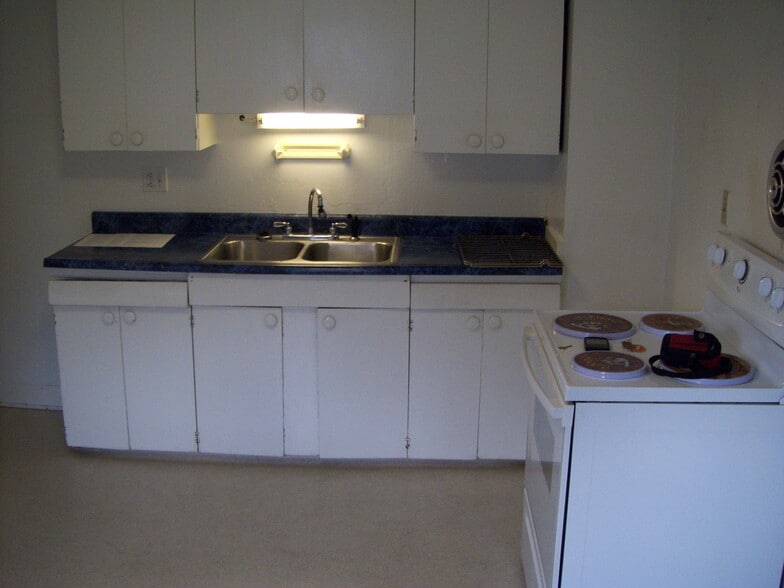 Building Photo - 54 Fair St