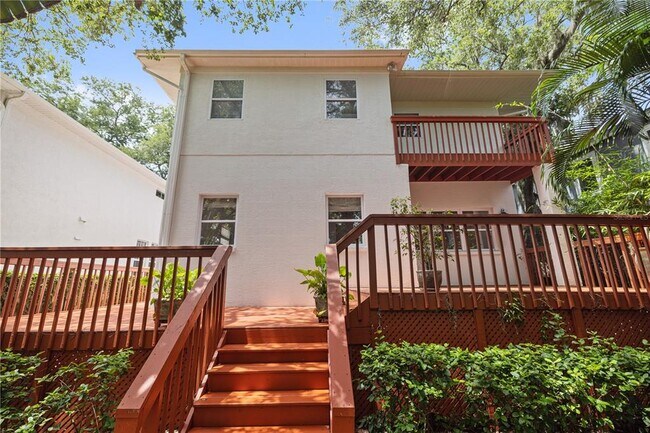 Building Photo - 2709 W Bay Ave