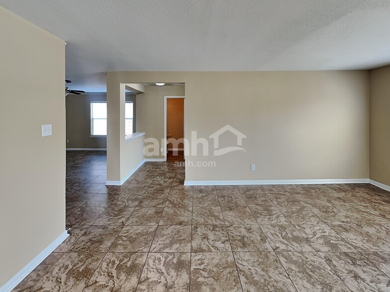 Building Photo - 18107 Quiet Ridge Ln