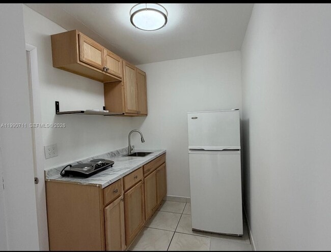 Building Photo - 1765 SW 21st St