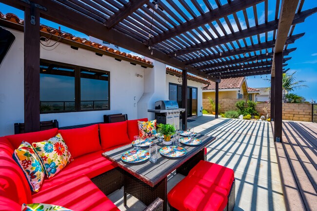 Building Photo - 307 Calle Dorado
