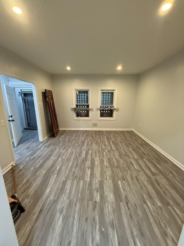 Building Photo - 727 S 10th St