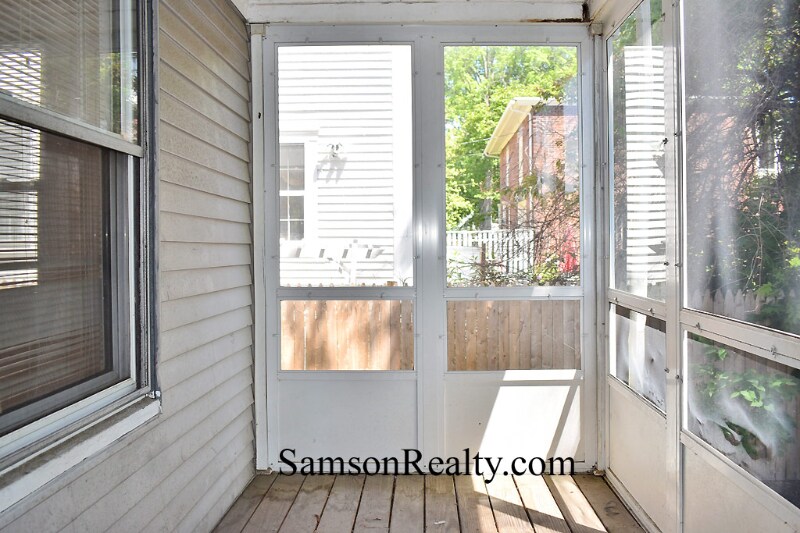 Building Photo - 111 Bowen St