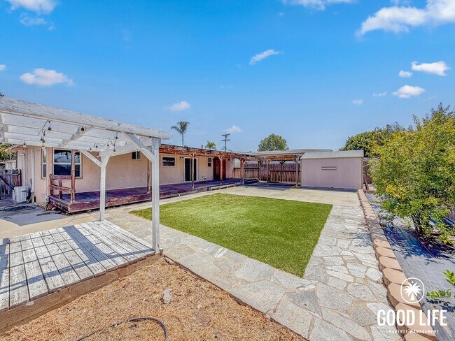 Building Photo - 2BD/1BA Home in La Mesa with Turf Yards, Large Backyard, W/D & 2-Car Garage
