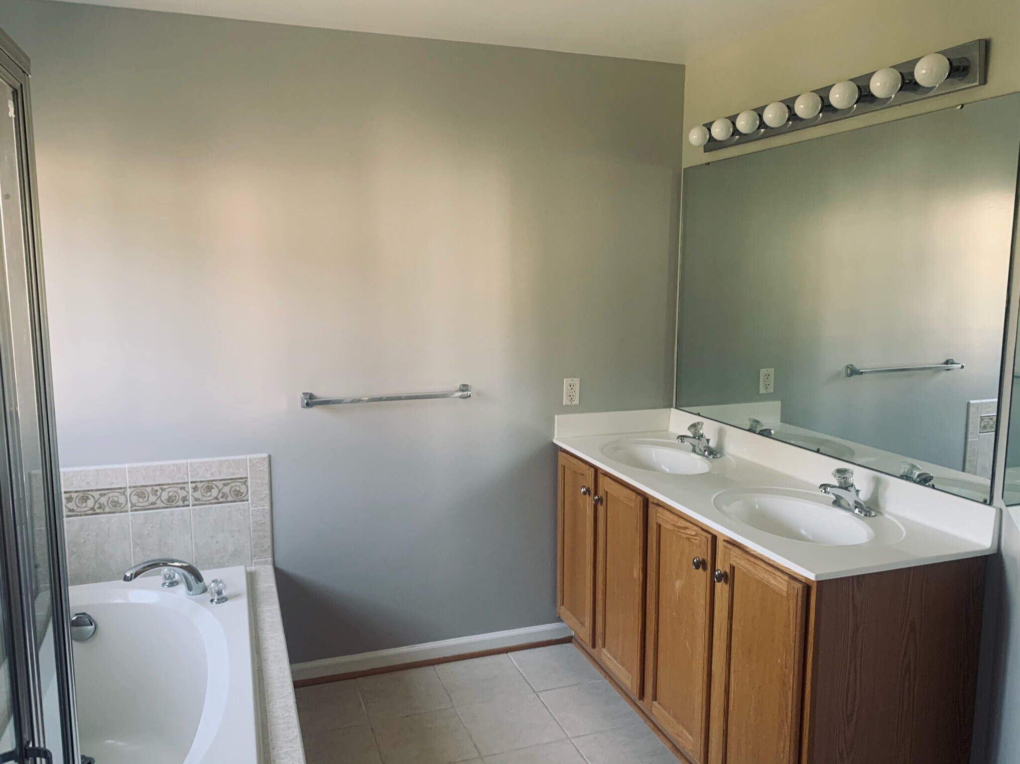 Master Bathroom 1 - 6520 Landing Way