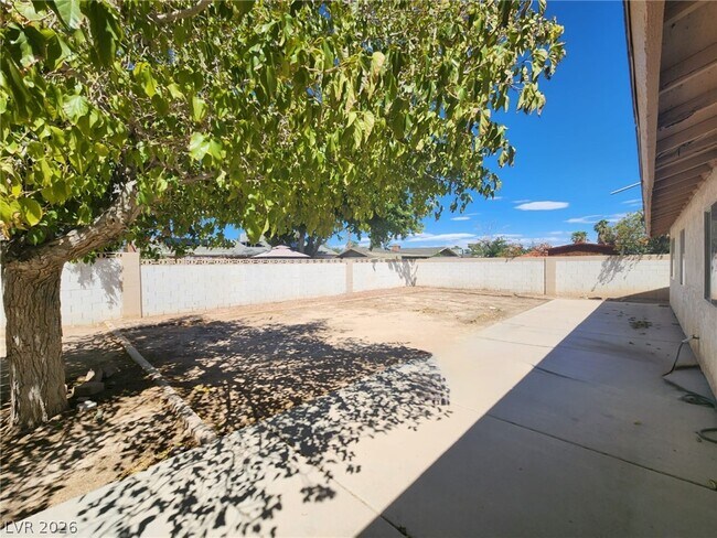 Building Photo - 6232 Espinosa Ave