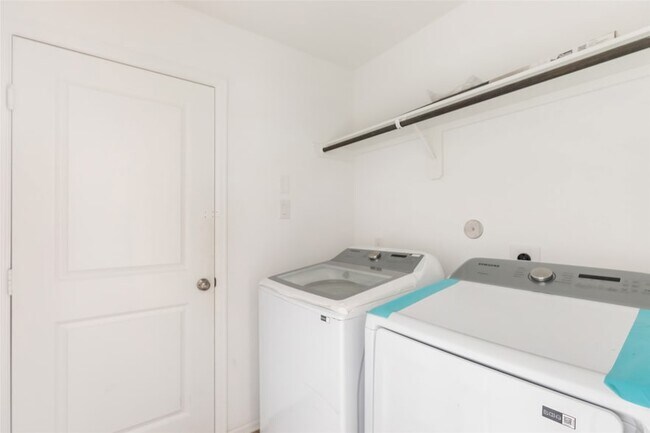 Building Photo - 4343 Palmetto Grv Ln