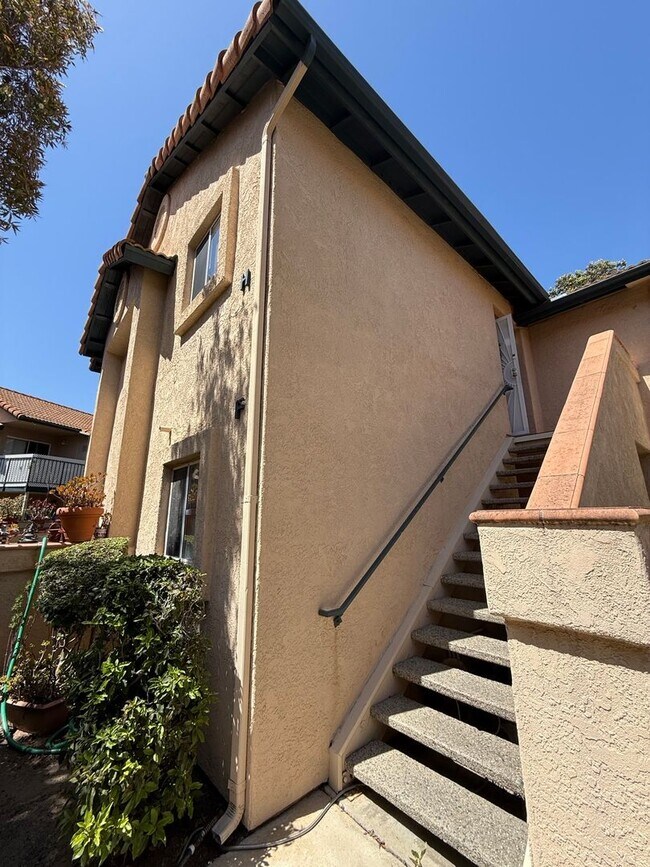 Primary Photo - 2-bedroom, 2-bathroom Apartment located in...