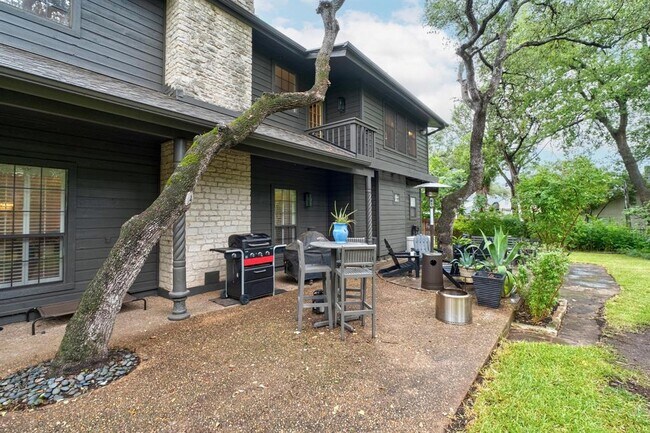 Building Photo - 5900 Cartwright Cove