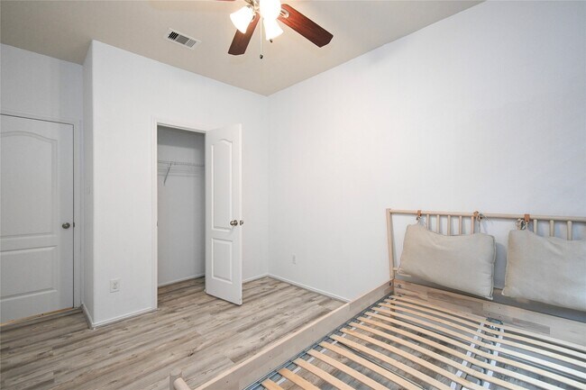 Building Photo - 19734 Amber Village Ln