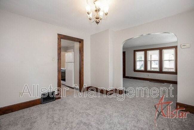Building Photo - 348 Malacca St