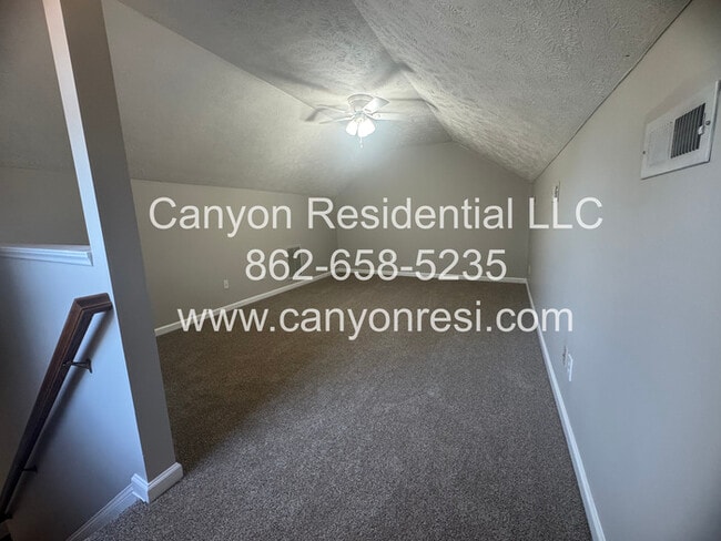 Building Photo - 3117 Winesap Rd