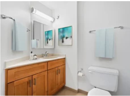 Building Photo - 754 N Dearborn St