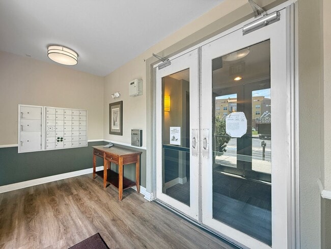 Building Photo - $0 DEPOSIT OPTION. UPDATED 2 BEDROOM CONDO...