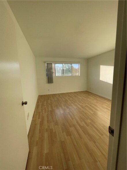 Building Photo - 811 6th St