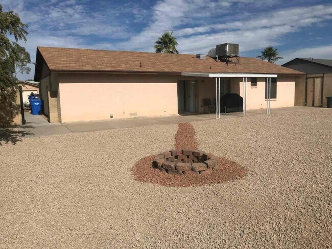 Building Photo - 2155 W Wickieup Ln, Phoenix, AZ 85027