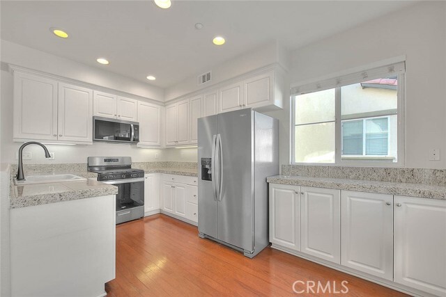 Building Photo - 33810 Willow Haven Ln