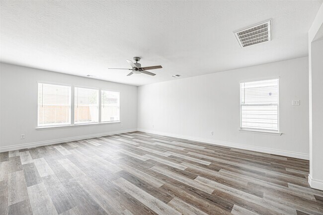 Building Photo - 2723 Piney Lake Ct