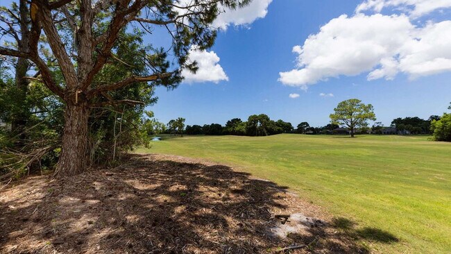 Building Photo - 974 Rotonda Cir