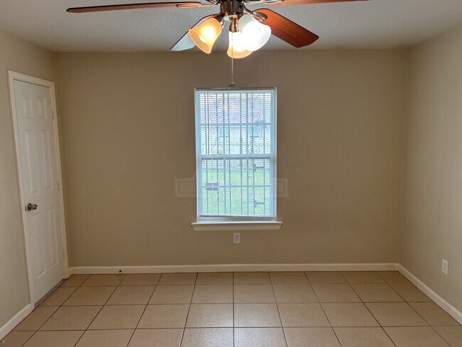 Building Photo - 3504 Warfield Dr