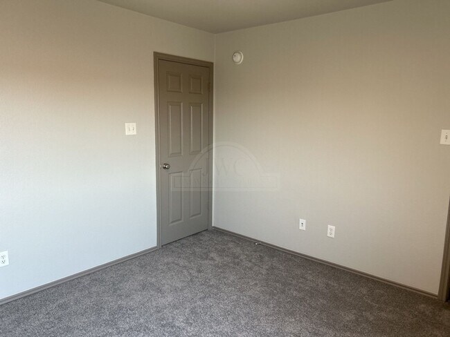 Building Photo - 5308 Birmingham Cir