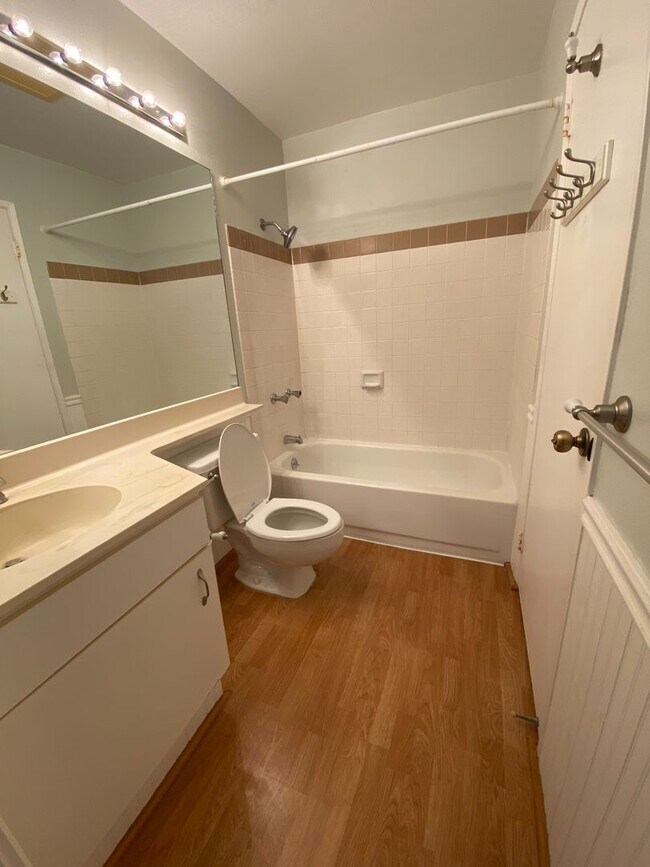 Building Photo - For Rent - [Hoomaka Village] 94-870 Lumiauau St. #K205