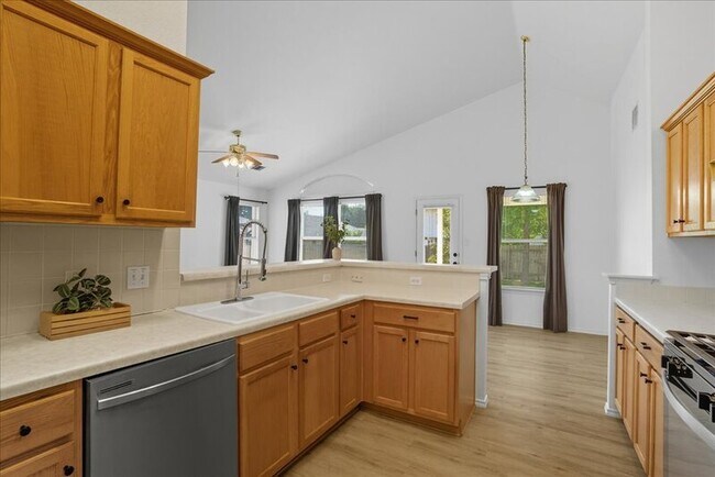 Building Photo - 17706 Quitman Mountain Way