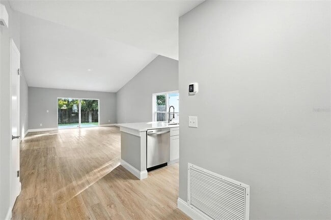 Building Photo - 427 Chicago Woods Cir