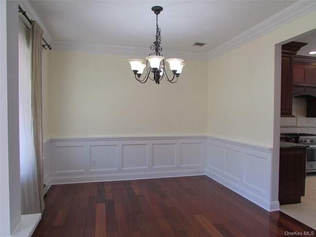 Building Photo - 2 Long Hill Rd