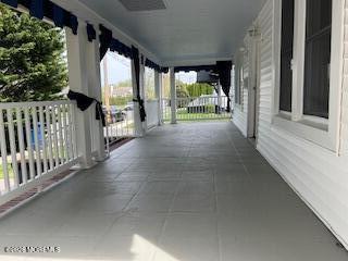 Building Photo - 15 Lockwood Pl