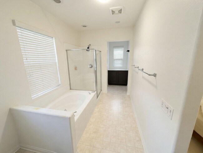 Building Photo - Charming 3BR Home with Modern Kitchen, Versatile Loft, & Private Backyard