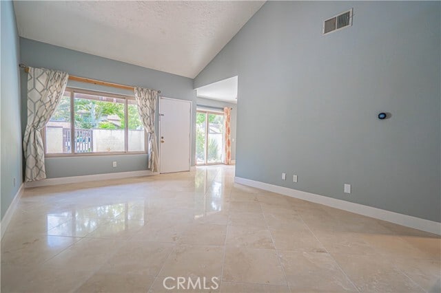 Building Photo - 25713 Vista Fairways Dr