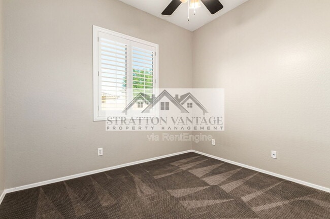 Building Photo - 21004 E Sunset Dr