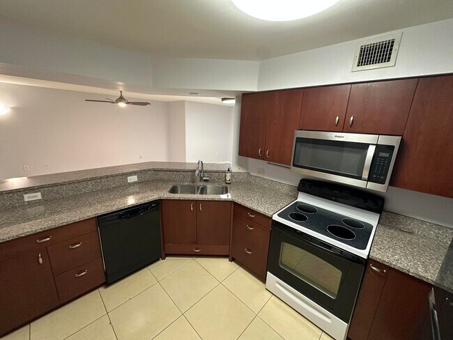 Building Photo - 800 Scotia Dr